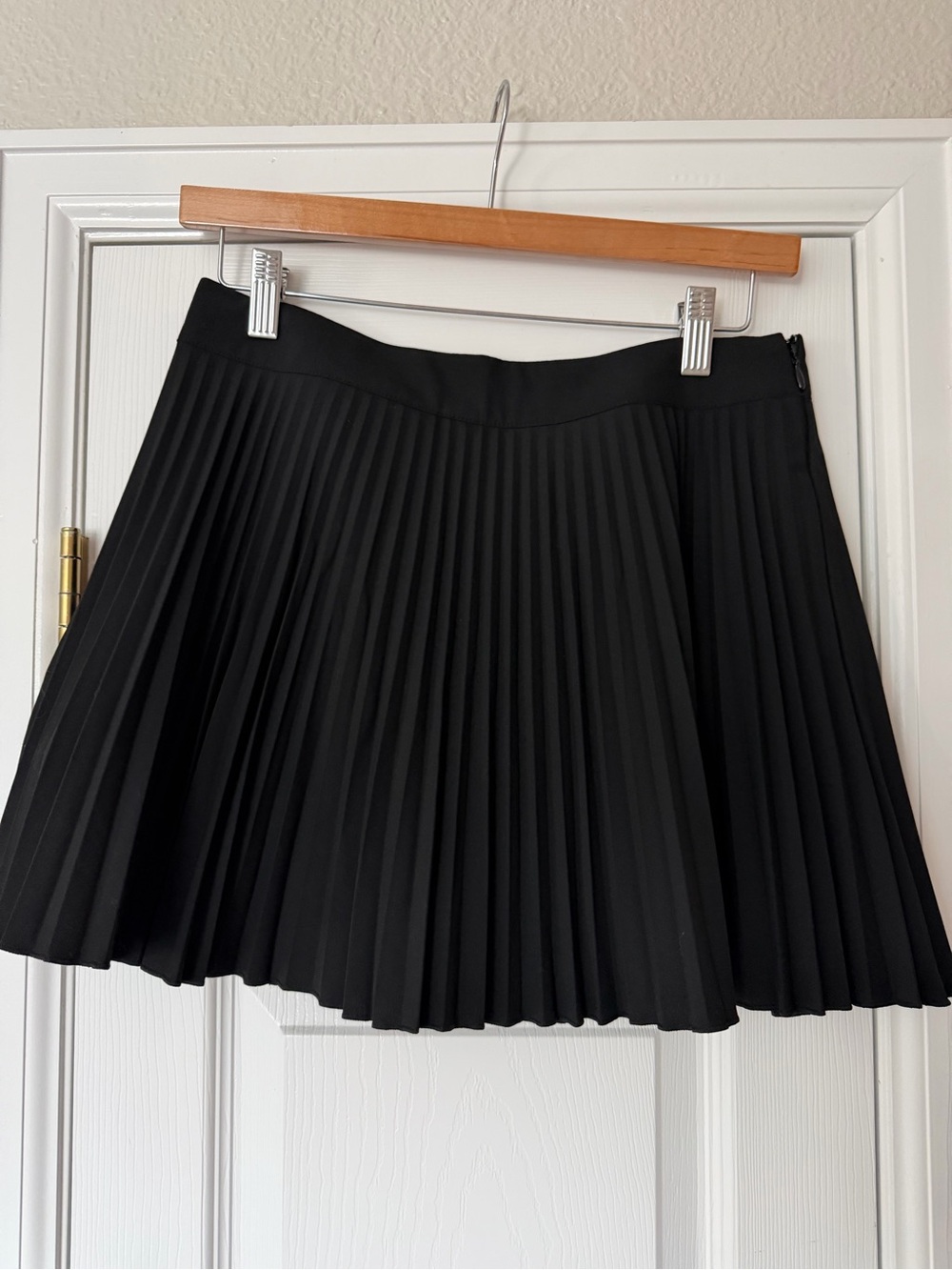 H&M Black Pleated Circle Skirt